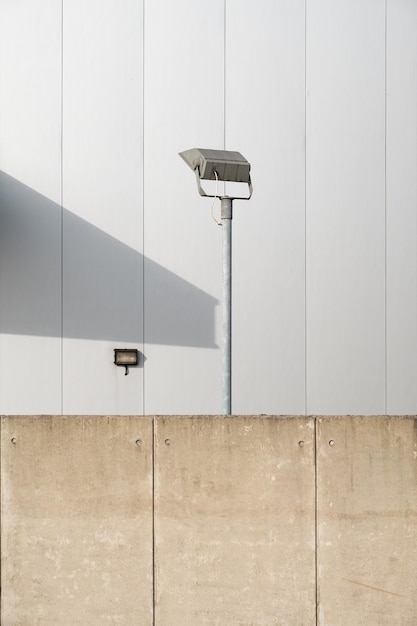 Foto ombra e luce sulla parete dell'edificio