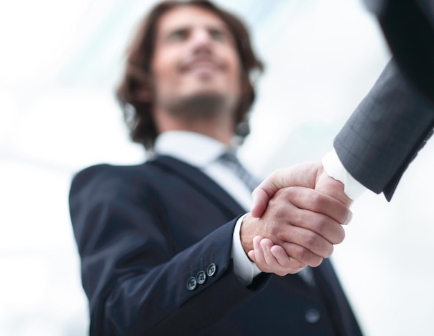 Shake hands agreed to between the two men in the businesses