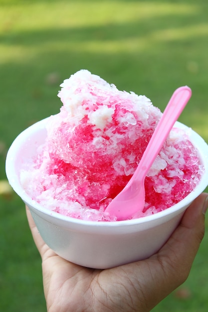 Shaved ice on hand