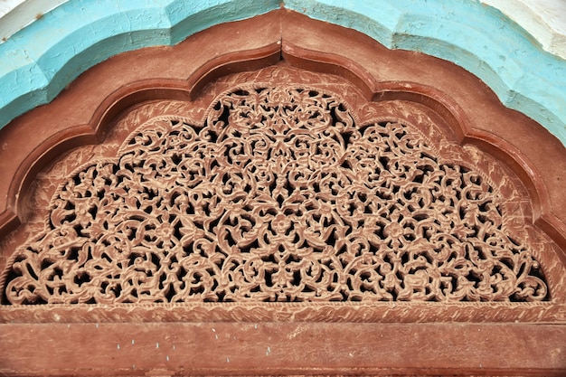 사진 kotdiji의 sheesh mahal shahi 궁전은 파키스탄 khairpur 지역의 kot diji 요새를 닫습니다.