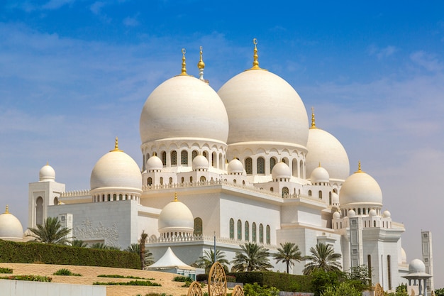 Sheikh Zayed Grand Mosque in Abu Dhabi