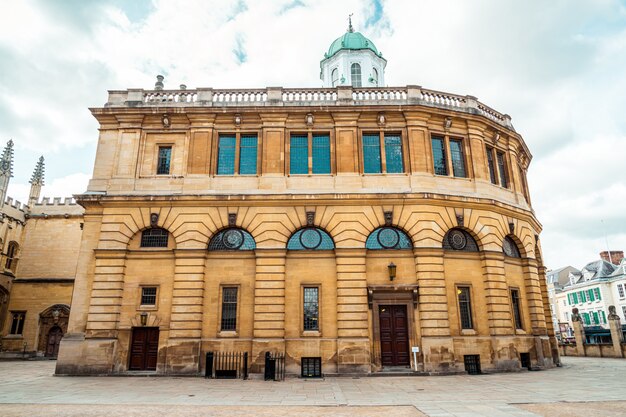 Photo sheldonian theatre in oxford - england, uk