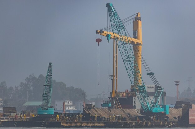 Photo ship breaking yard in bangladesh chittagong