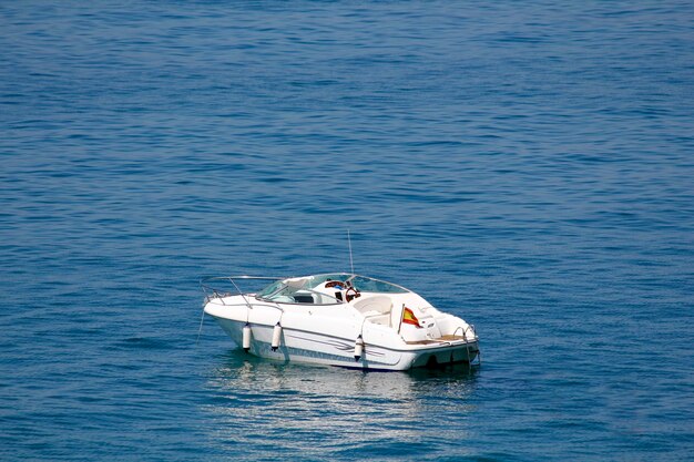 Photo ships sailing in the sea