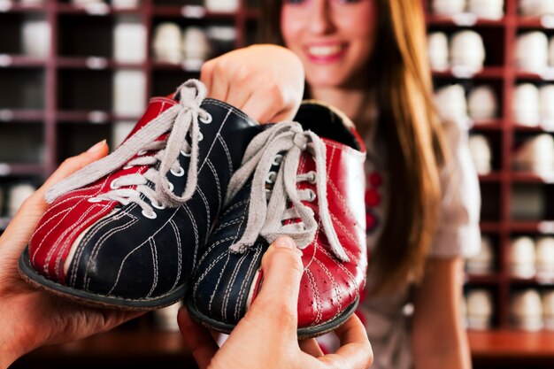 Shoes for bowling