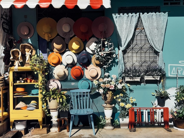 写真 地元の村の店の前