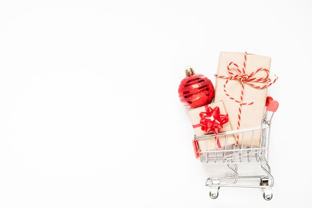 Shopping cart with gifts