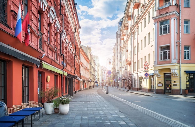 Shops and cafes on Malaya Bronnaya street near the Patriarch's Ponds in MoscowxA