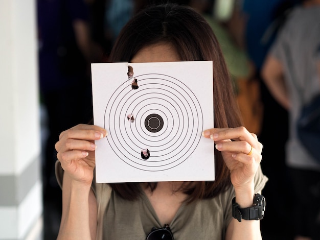 show target by shooting gun