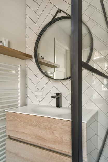 Shower box in modern bathroom