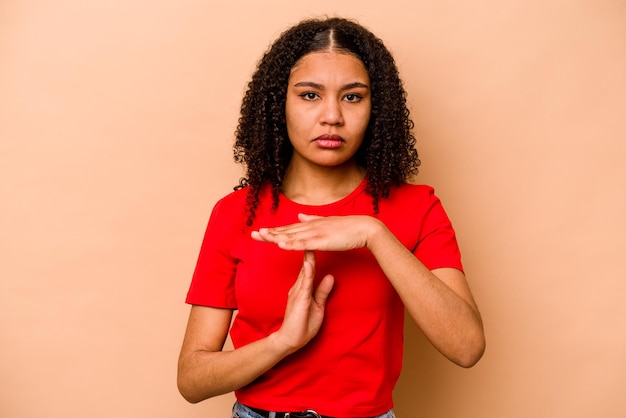 Showing a timeout gesture