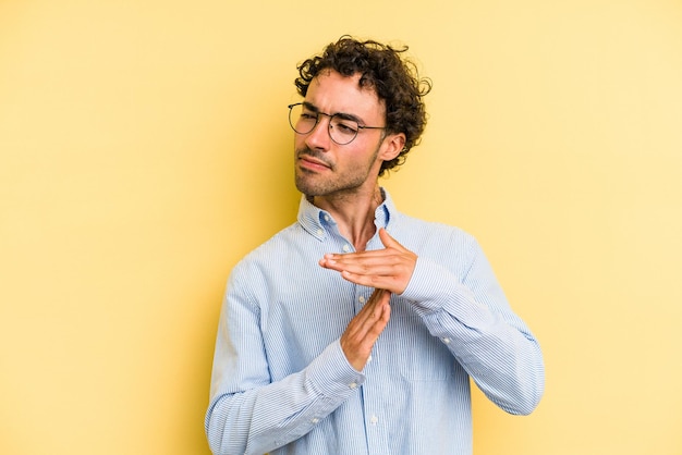 Showing a timeout gesture