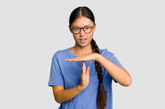 Showing a timeout gesture