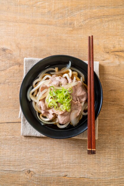 shoyu udon ramen noodle met varkensvlees (Shoyu Ramen)