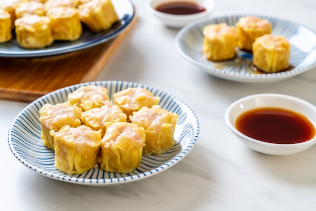 エビの中国の蒸し餃子