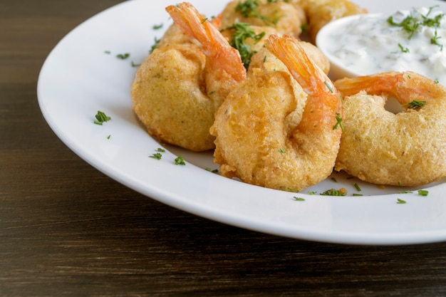 Shrimp fried in batter with Tartar sauce