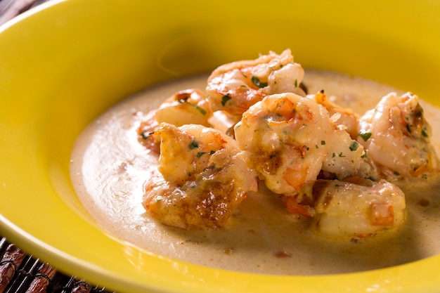 Shrimp gratin in cream cheese