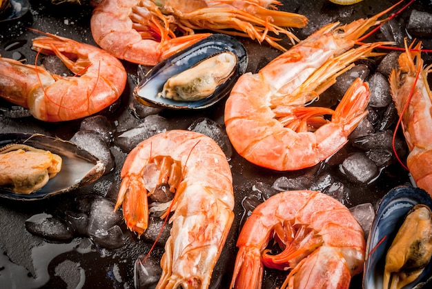 Shrimp and mussels on ice