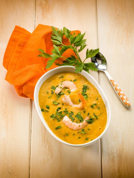 Shrimp soup with parsley