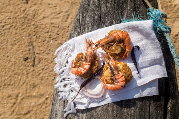 Shrimp with beans and chili