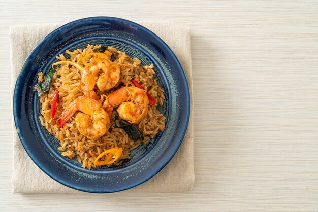 Shrimps fried rice with herbs and spices