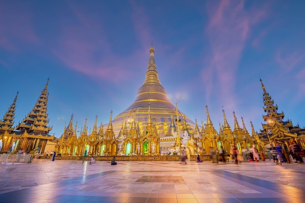 양곤 시 (미마) 의 슈데가곤 파고다 (Shwedagon Pagoda)