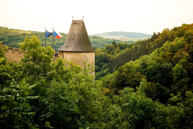 사진 karlstejn 성의 측면 타워입니다. 중앙 보헤미아, karlstejn 마을, 체코