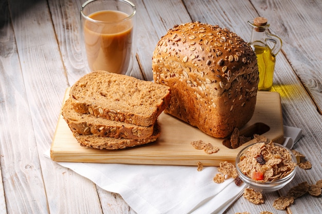 시리얼 빵 loafs에 측면보기