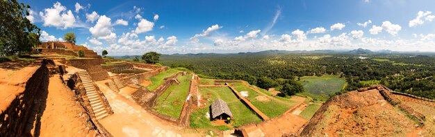 Sigiriya Sri Lanka, boeddhistische tempel, panoramisch uitzicht