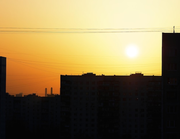 Foto silhouet van de architectuur achtergrond van de industriële zone van de stad