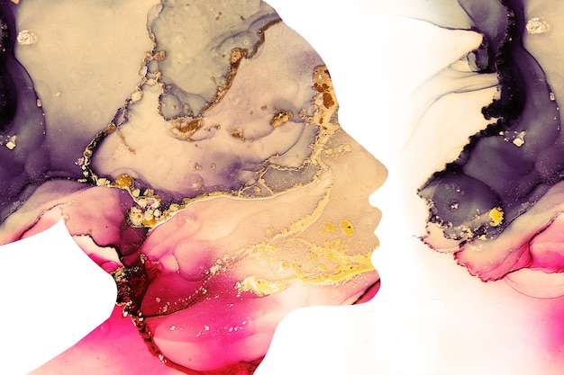 Silhouet van een meisje op de achtergrond van de textuur van alcoholinkt Mooie abstracte achtergrond