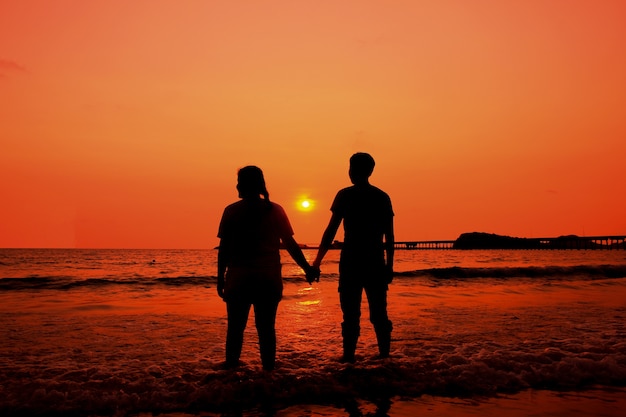 Foto silhouette in love