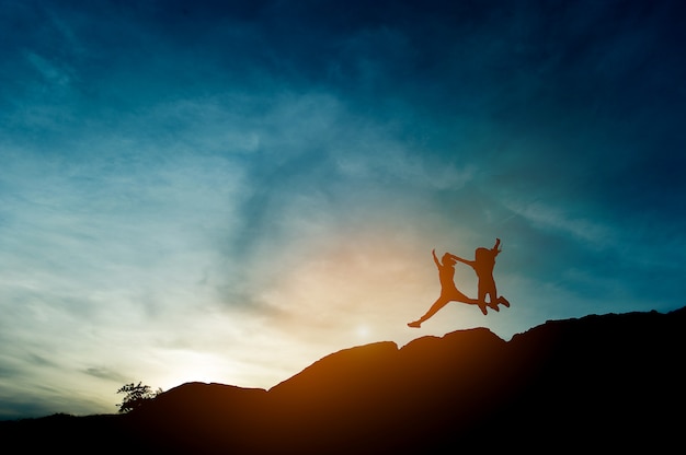 Silhouette di team leadership, lavoro di squadra e lavoro di squadra e deliziosi concetti di silhouette