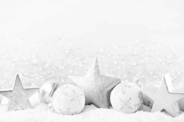 Foto decorazione festiva in argento per albero di natale