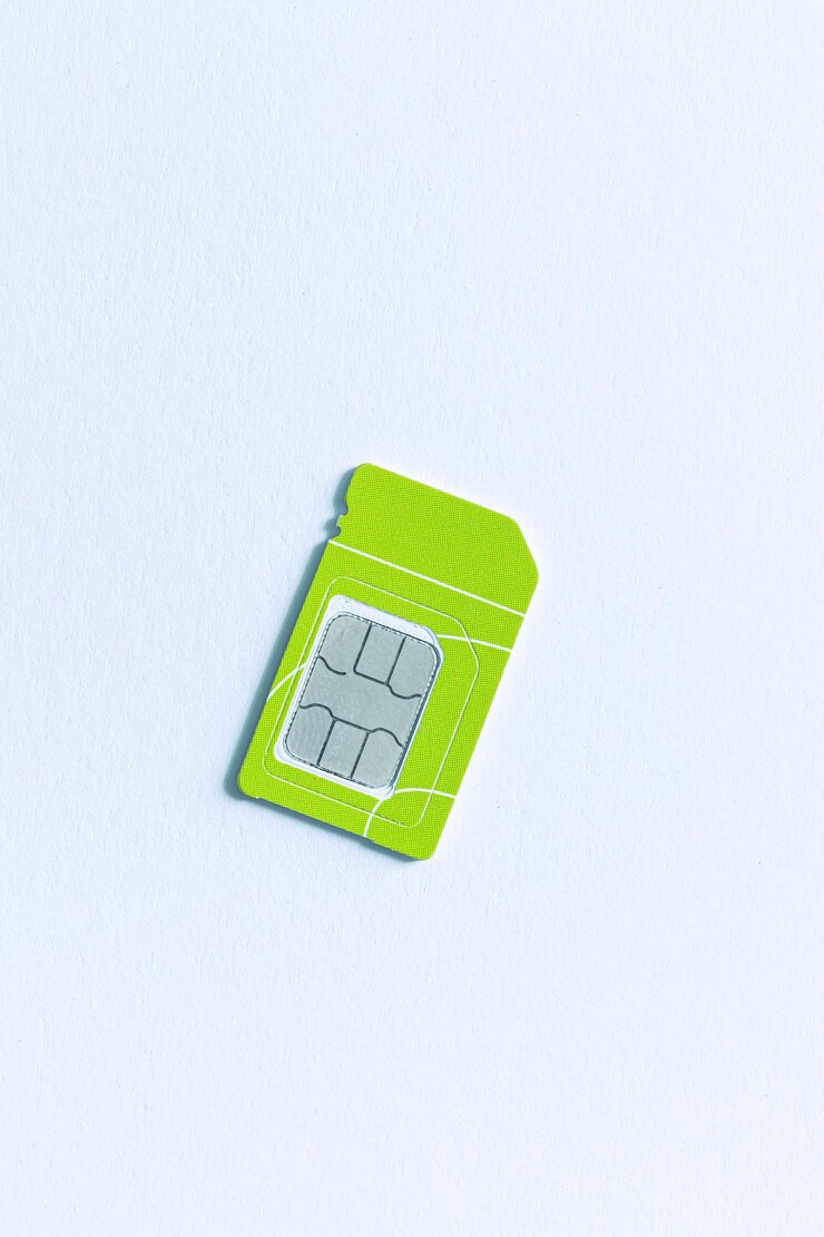 simkaart op een witte achtergrond, smartphone met simkaart. Vectorillustratie geïsoleerd op een witte achtergrond