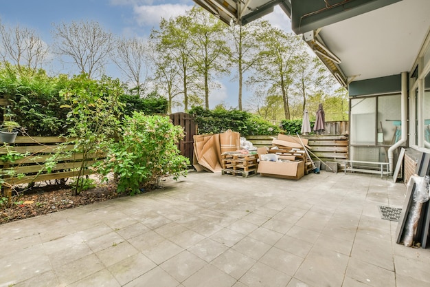 Simple patio cowered with wooden walls