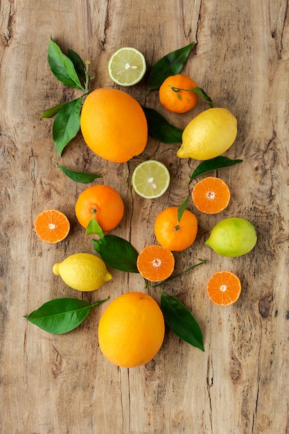 Sinaasappelen, mandarijnen en citroenen van bovenaf gezien