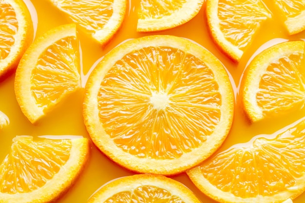 Sinaasappelschijfjes op sap