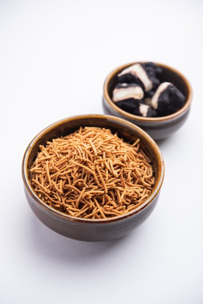 Singada or singhara garlic sev, Namkeen shev a vrat food made using water chestnut served in a bowl