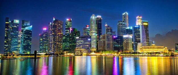 Foto skyline della città di singapore