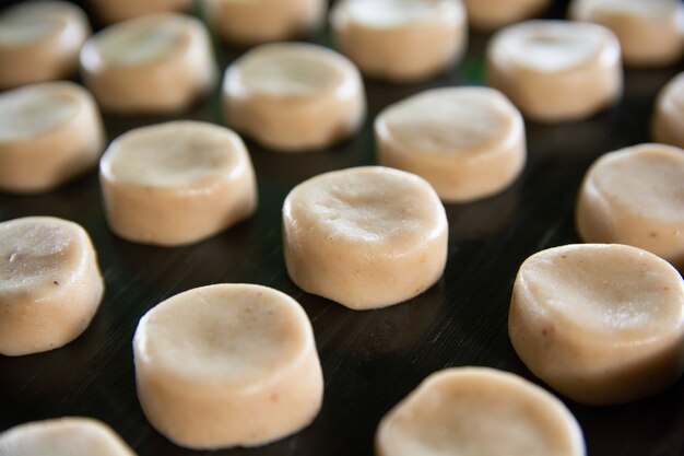 Singapore cookies in tray preparing to baked