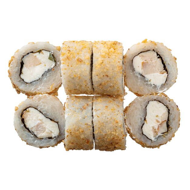 Шесть роллов суши на белом фоне Крупный план вкусной японской кухни с роллами суши