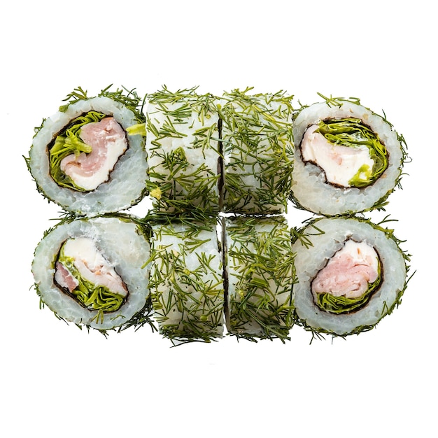 흰색 배경에 스시 롤 6개 스시 롤과 함께 맛있는 일본 음식의 근접 촬영
