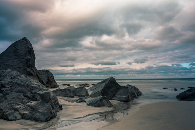 Photo skagsanden beach landscape in lofoten, norway