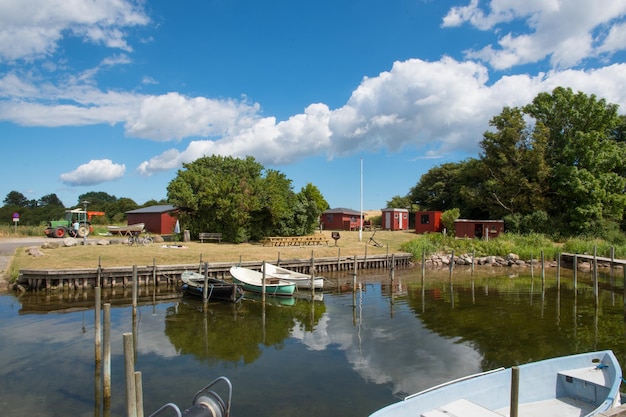 Foto skaninge bro haven op het eiland bogo in denemarken