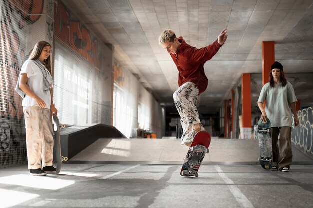 Skate parkteens at skate park