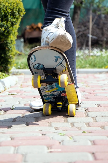 Foto skateboard per il tempo attivo e lo sport