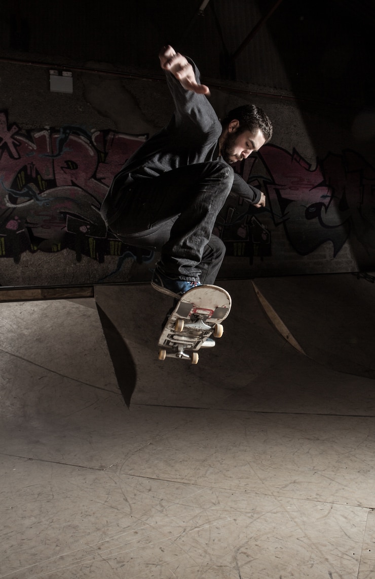 Photo skater doing huge ollie 