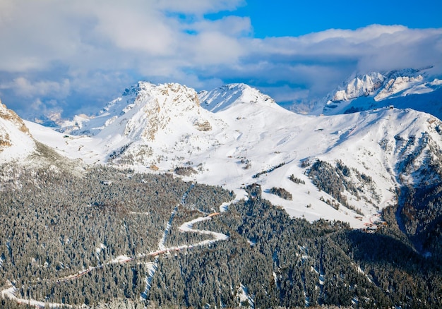 Горнолыжный курорт в Доломитовых Альпах