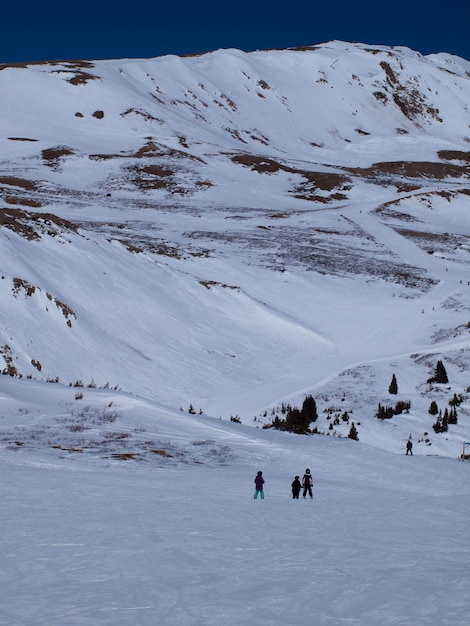 Skiën bij Loveland Basin, Colorado.